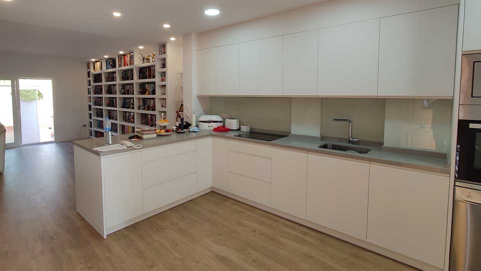 RODRIGO960w Reforma integral de cocina moderna